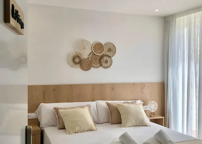 מלון A Caseta De Sil Lira (A Coruna)